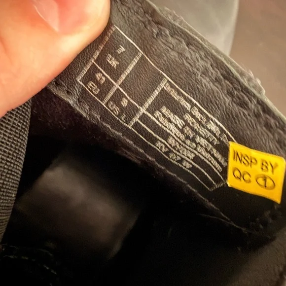 Dr.Marten sanguine Chelsea boot - Picture 7 of 7